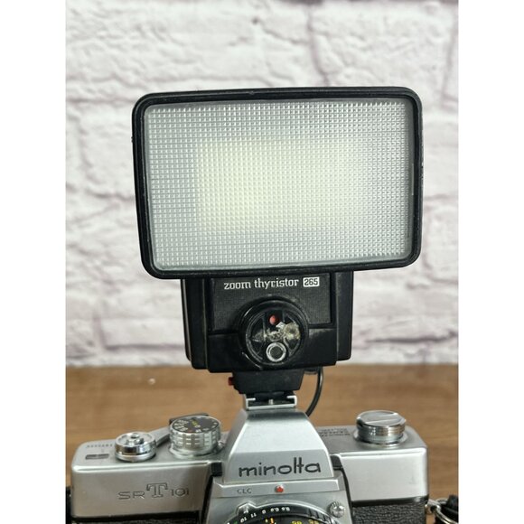 MINOLTA SRT 101 SLR 35mm Film Camera W/ Lens and Flash - Picture 10 of 16